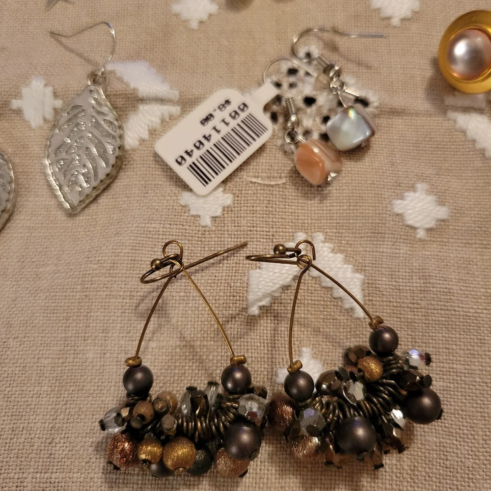 Earring Bundle - Picture 3 of 7